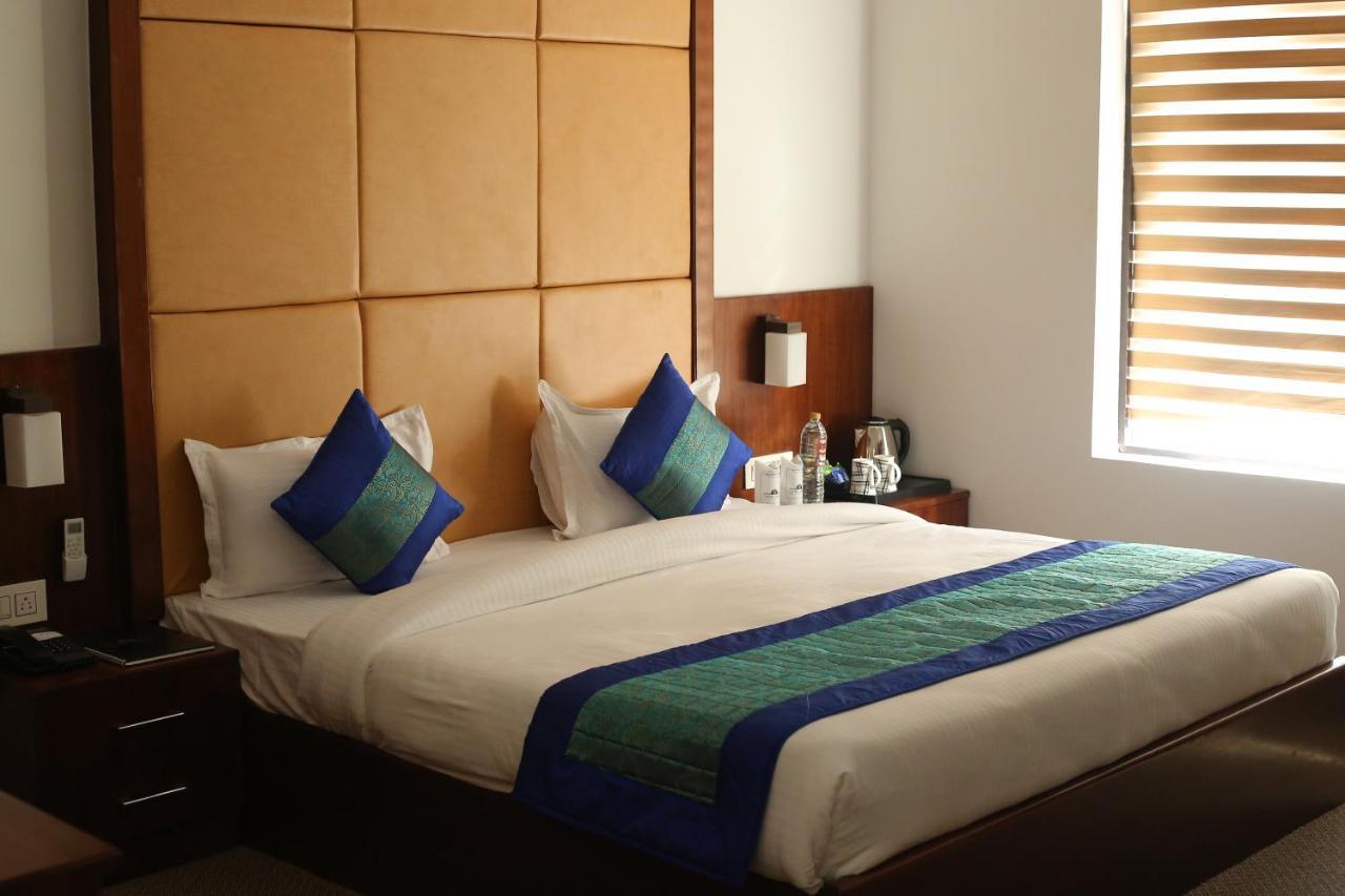 Inter Urban Hotel Rohtak Exterior foto